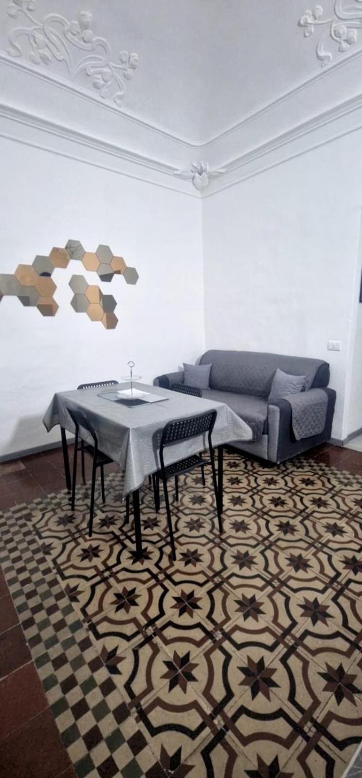 Stesicoro House